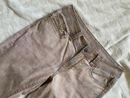 Jeans v. Best Connections by Heine