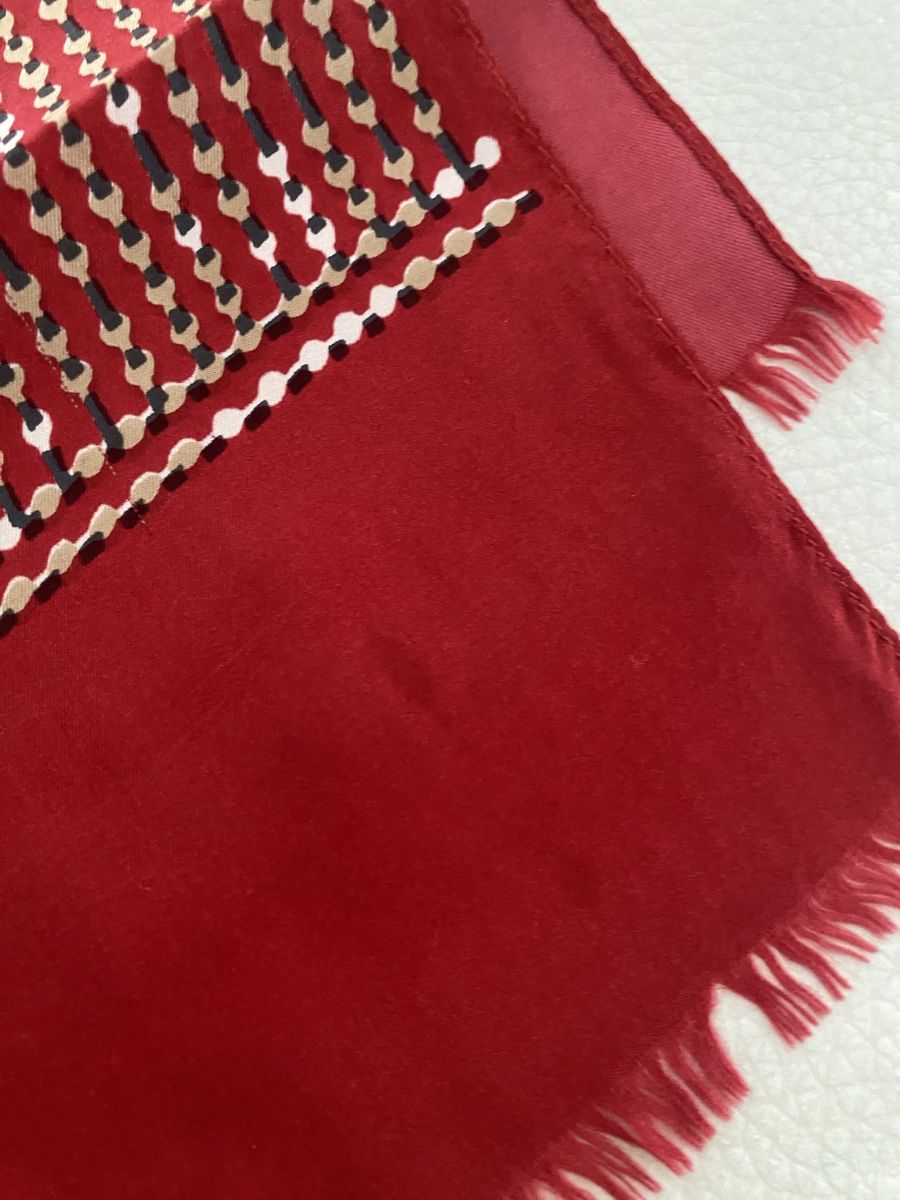 Foulard & Sciarpe: Seiden Schal 🌸 – Usato da Opfikon venduto da Luis144 4