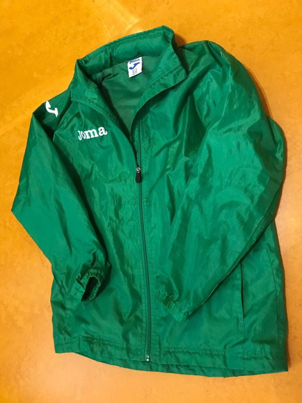 Vestes: Joma-Regenjacke – D'occasion à Dietwil par daro02