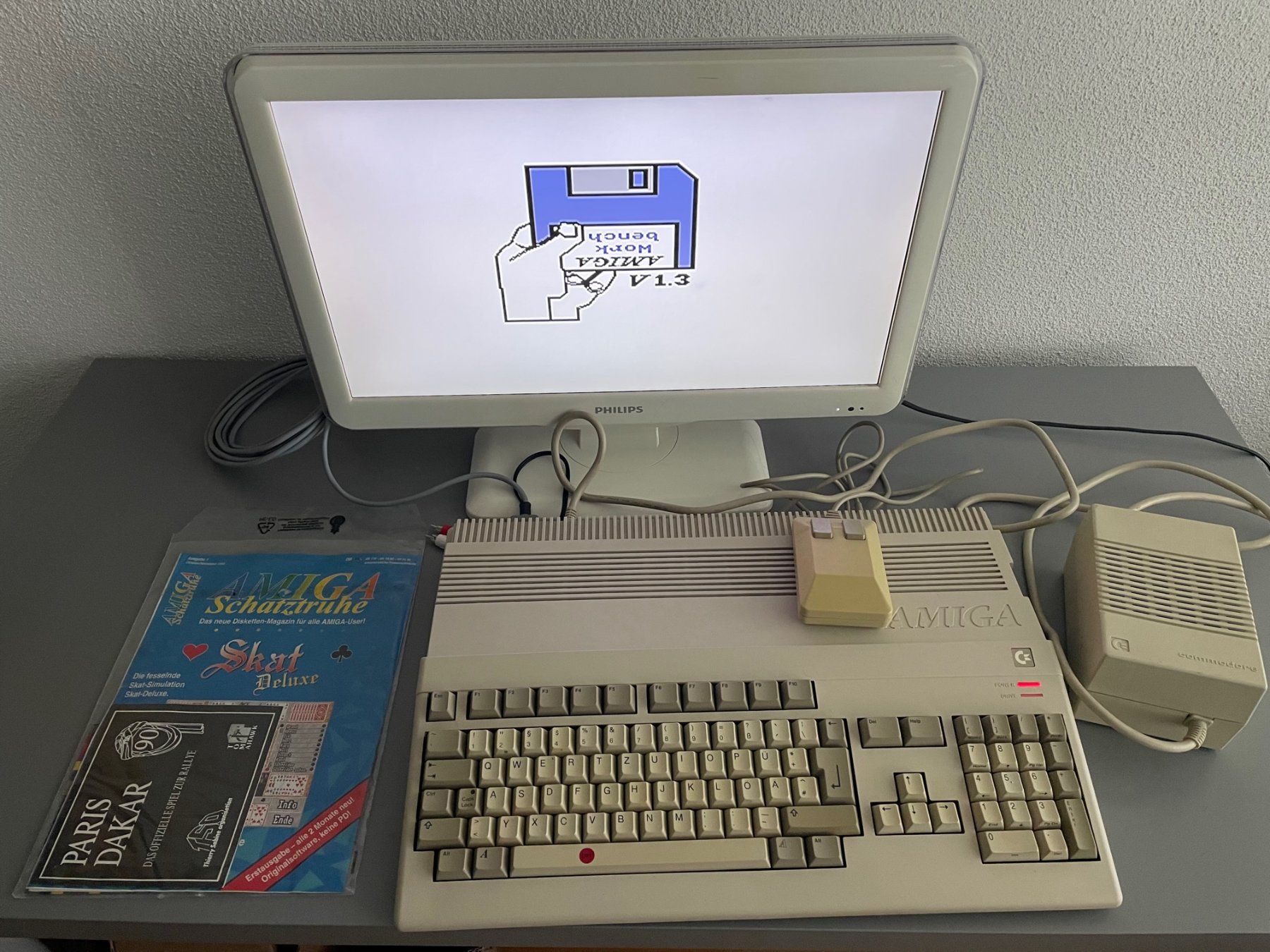 Commodore PCs: Commodore Amiga 500 mit Originalkarton – Gebraucht aus Dagmersellen von  1