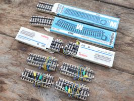Märklin 8 x El. Entkupplungsgleis 5112/5111/5103 H0