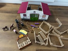 Schleich Pferdestall Horse Club