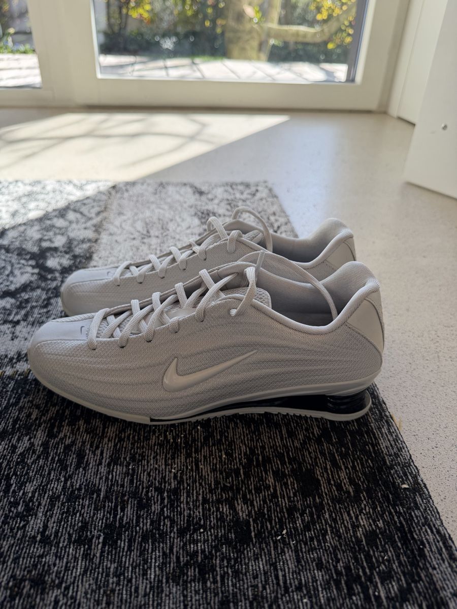 Nike Scarpe da uomo: Nike Shox - Neu! – Nuovo (secondo la descrizione) da Neukirch-Egnach venduto da Suenneli7 2