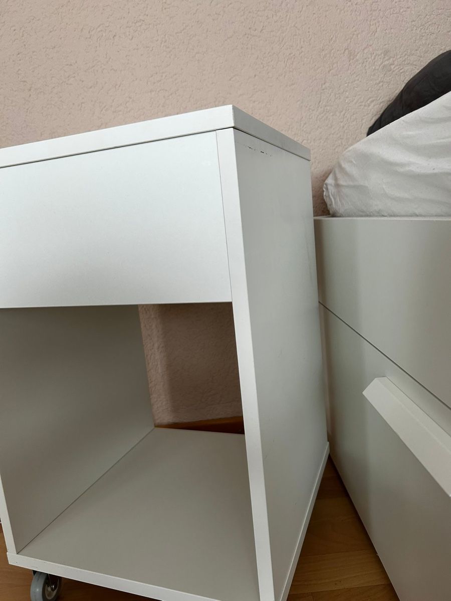 Ikea Comodini: Weisser Ikea Nachttisch / Rollcontainer – Usato da Ettiswil venduto da sunnysimi 4