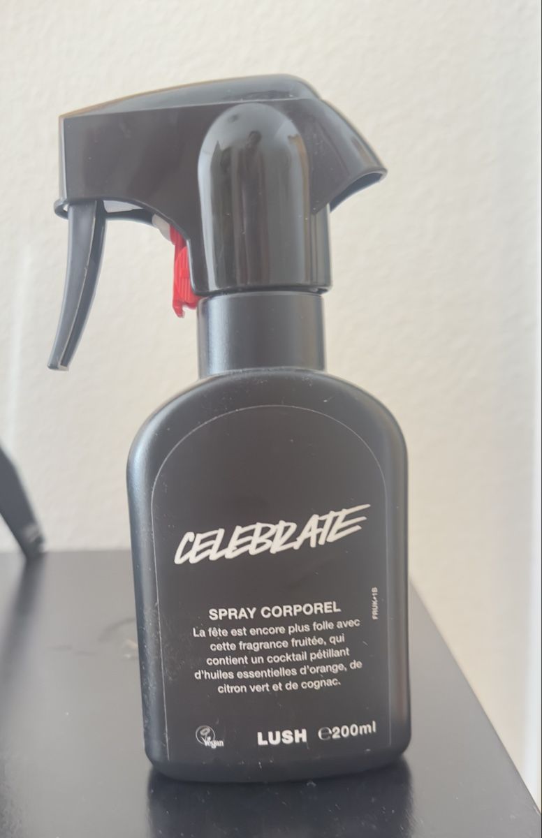 Lush Parfums & Eau de Toilette: LUSH Celebrate Body Spray – D'occasion à Pully par mar_sy8r