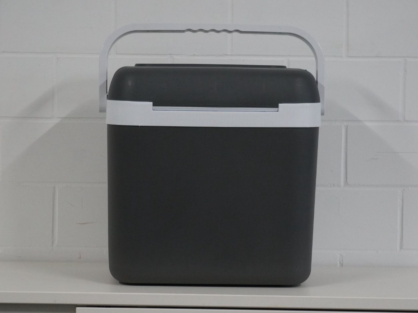 Frigoriferi & Refrigeratori: ELEGO Kühlbox 32L – Nuovo (secondo la descrizione) da Rüti ZH venduto da Restwert_Rueti_ZH 1