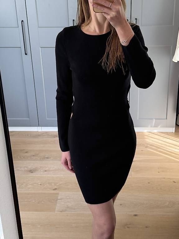 Vestiti: Schwarzes Kleid von Mango - Größe S – Usato da Zürich venduto da YanaZam 1