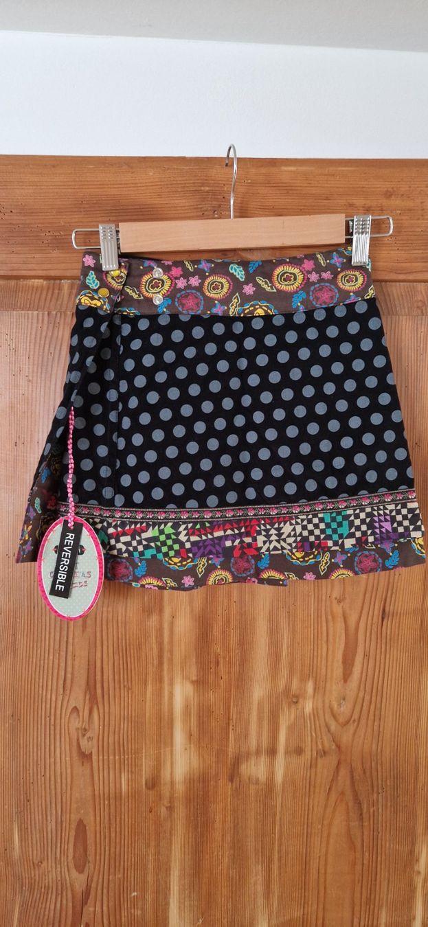 Moshiki Vestiti & Gonne: Moshiki Mini Choco Jupe Reversible – Nuovo e nell'imballaggio originale da Rifferswil venduto da maruna 1