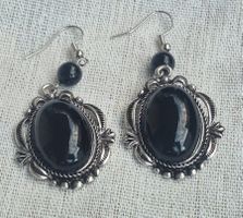 Orecchini con pietre nere ovali stile vintage