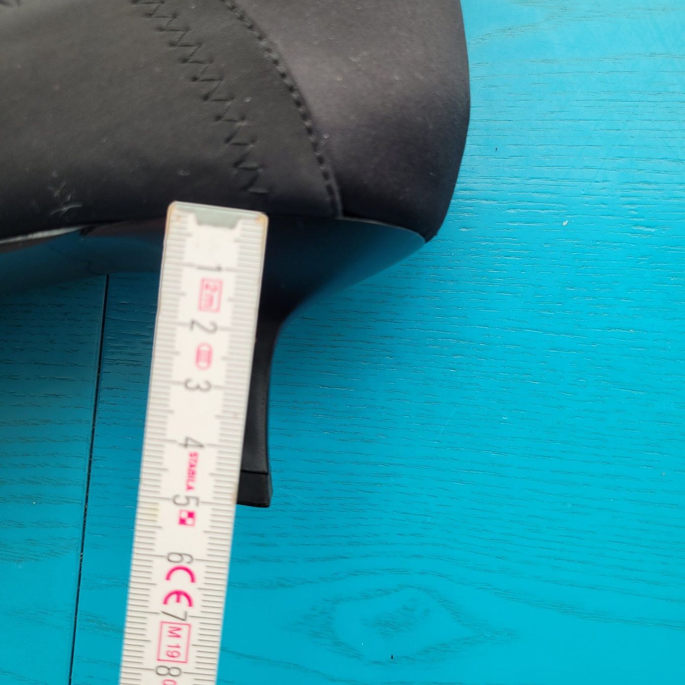 H&M Scarpe da donna: Schwarze Stoff-Stiefeletten, Grösse 41, Stretch, elegant – Nuovo (secondo la descrizione) da SCHÜBELBACH venduto da CoKaHa 7