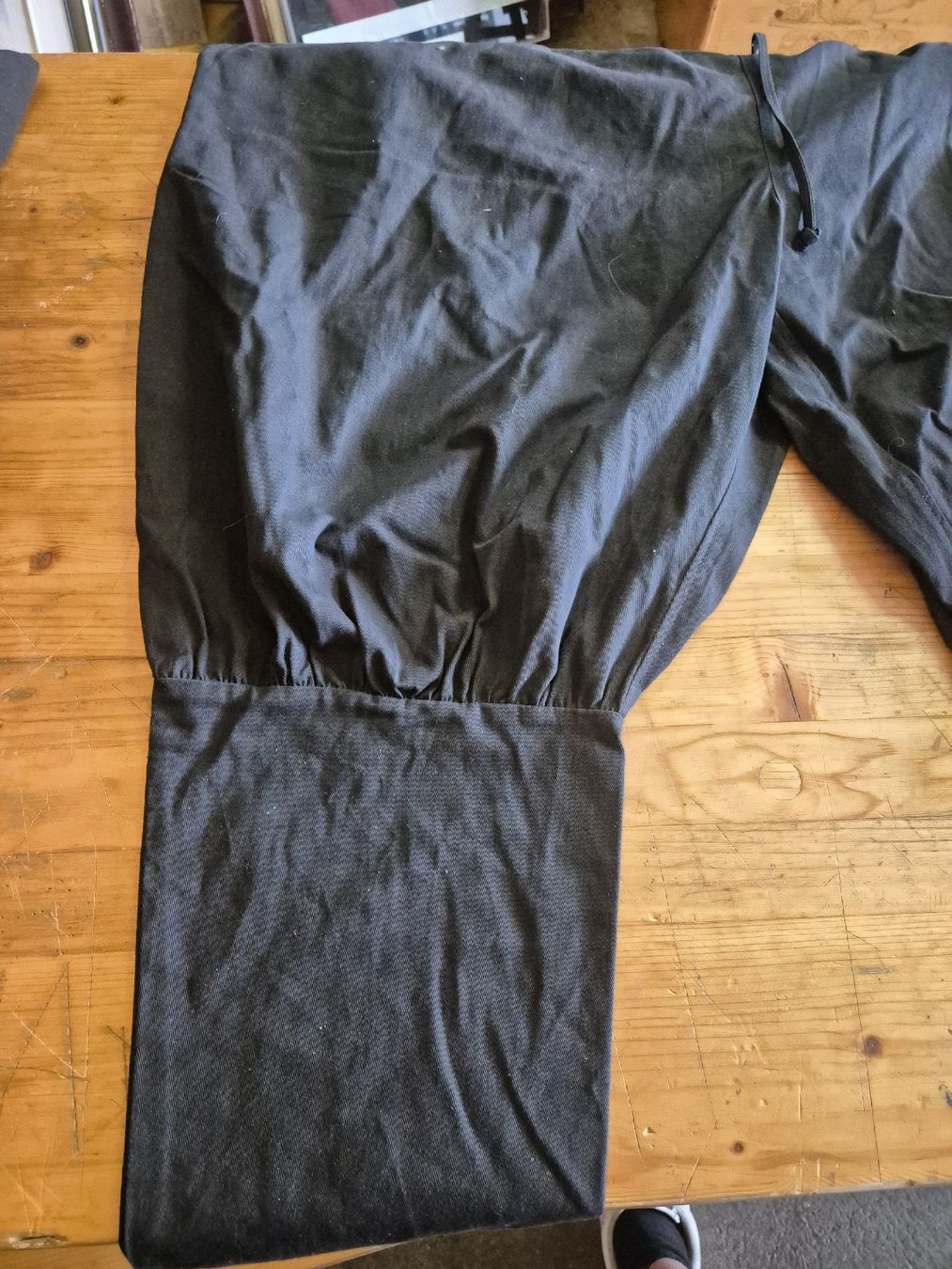 Pantaloni: Wikinger-Hose / Rushose Olaf . schwarz . Gr. XXL – Nuovo e nell'imballaggio originale da goldingen venduto da M.Balmer-13 6