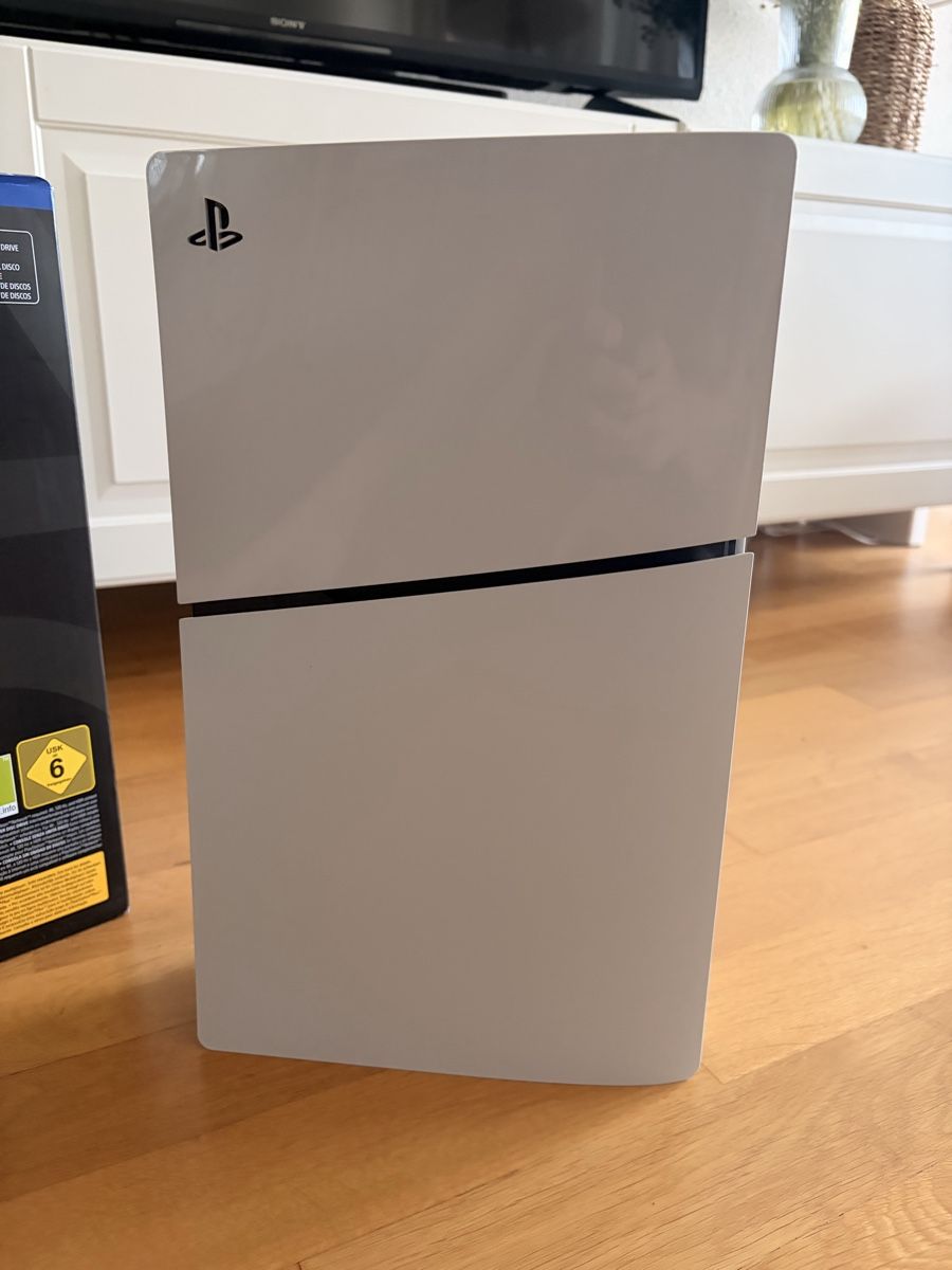 Sony Consoles: Sony PlayStation 5 Digital Edition inkl. Controller – D'occasion à Zug par Mercando 2