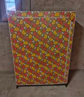 Original Vintage Mottenschrank 50er-Jahre