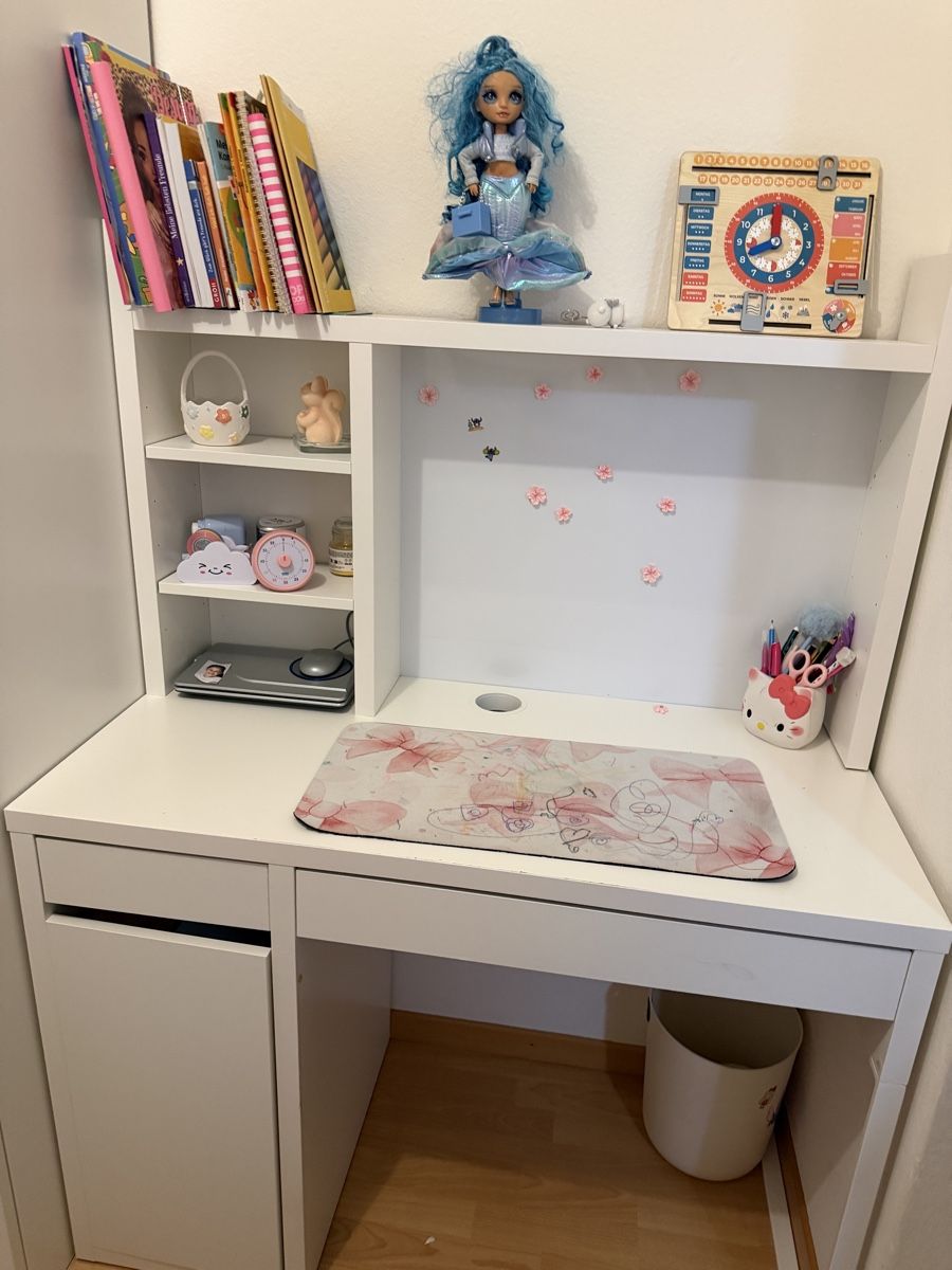 Bureaux: Ikea Micke Kinderschreibtisch  – D'occasion à Wettingen par mha_6hdg 1