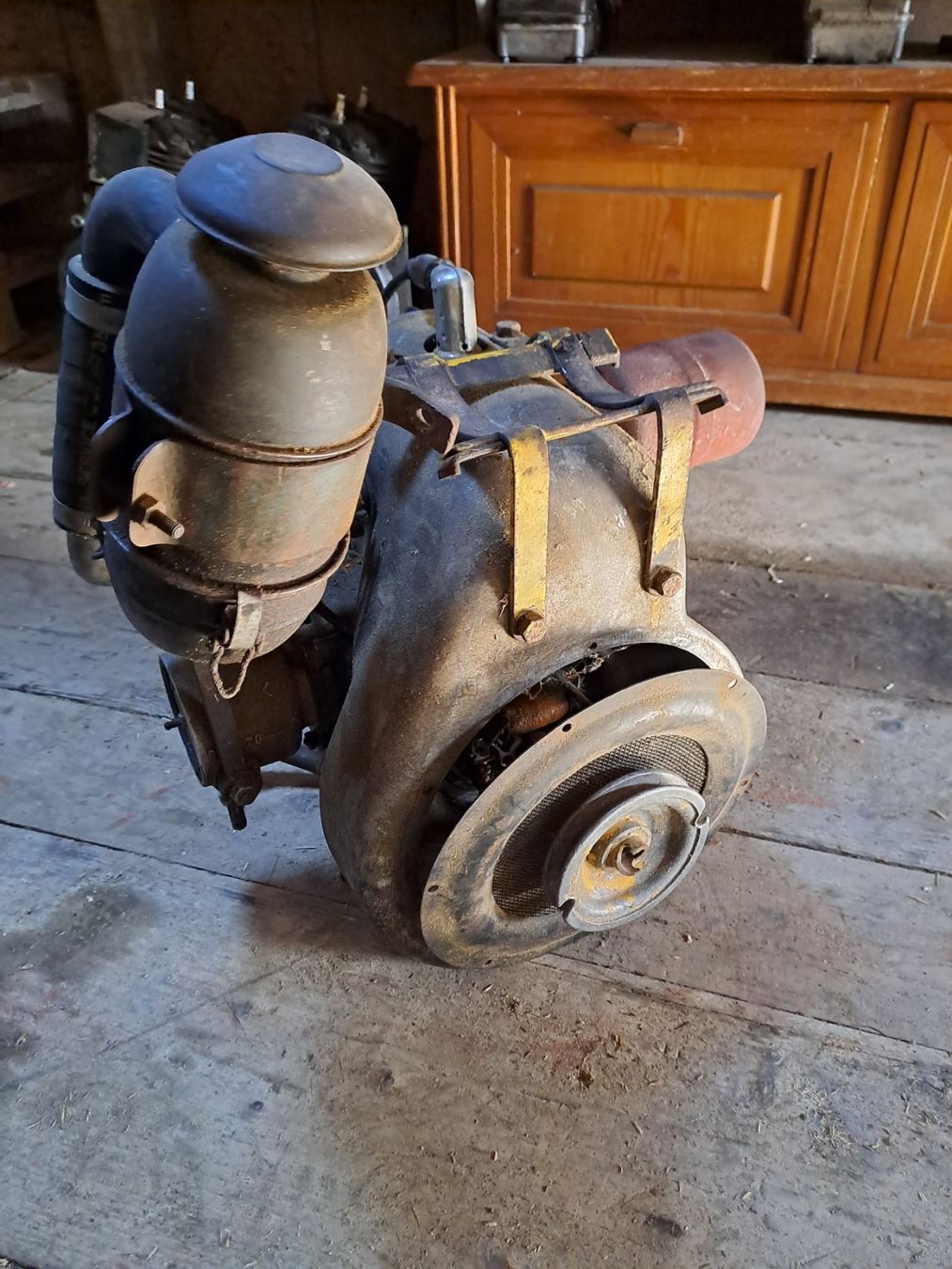 Motoren: Universal Motor D6 – Gebraucht aus Ganterschwil von Salis502