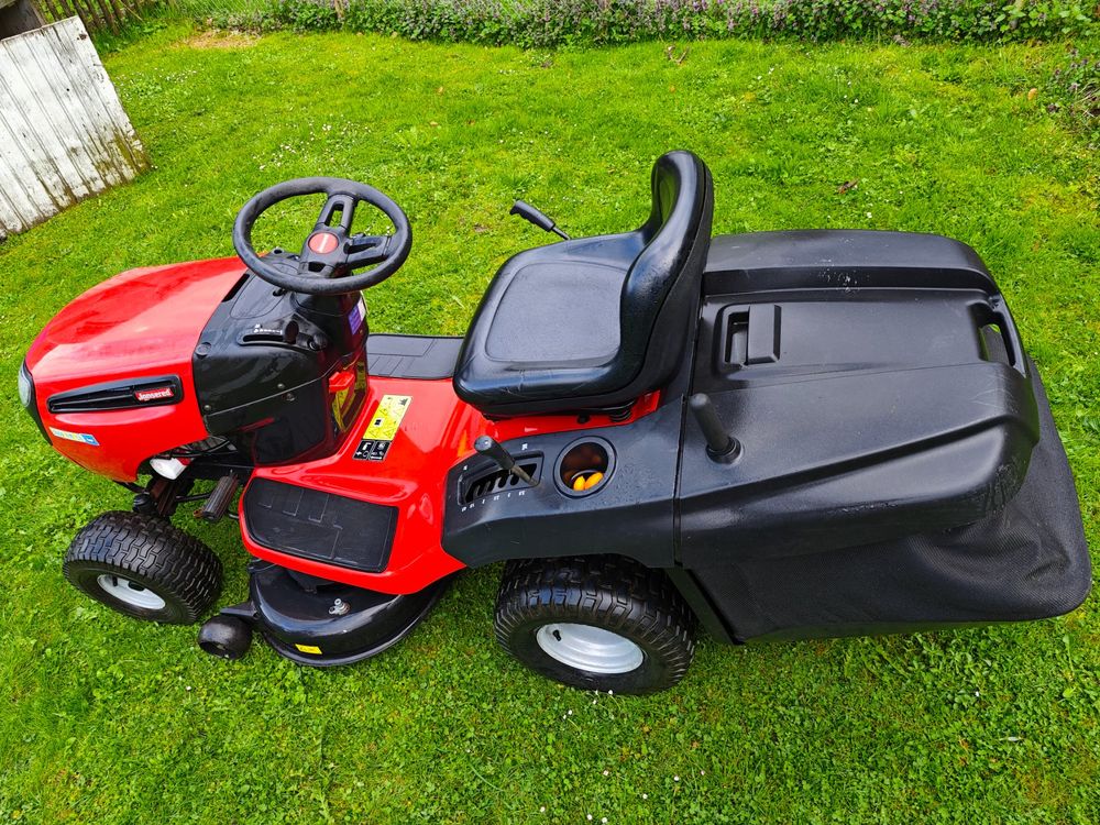 Jonsered Rasentraktor 97cm Schnittbreite mit Mulchkit Kaufen auf Ricardo