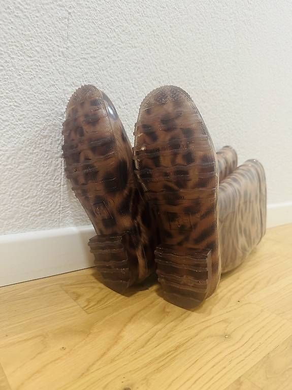 Chaussures femmes: G&G Leoparden Gummi Stiefel - Grösse 37 – D'occasion à Langenthal par Reifen-Schweiz 2
