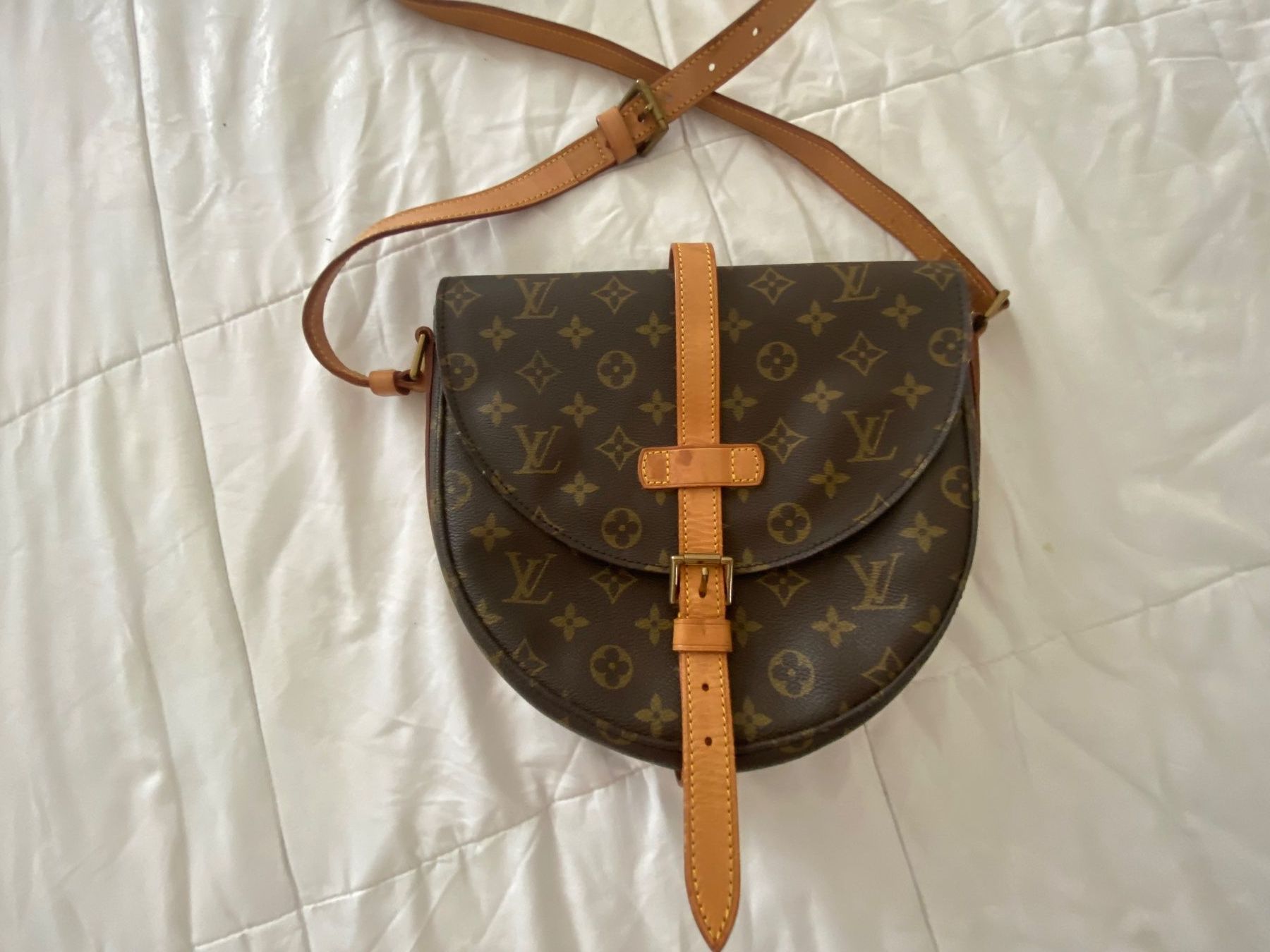 Louis Vuitton Taschen: Louis Vuitton Chantilly GM Monogram Canvas, 26x25cm – Neu (gemäss Beschreibung) aus Winkel von ferrari2022 1