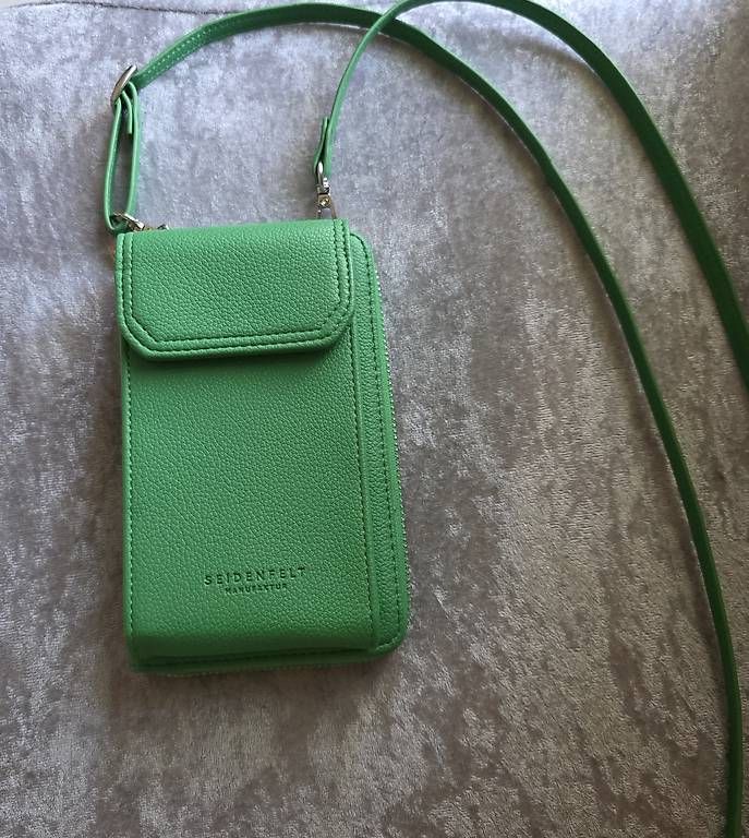 Borse da donna: Handytasche / Geldbörse neuwertig – Usato da Seewen SO venduto da wit_6lph