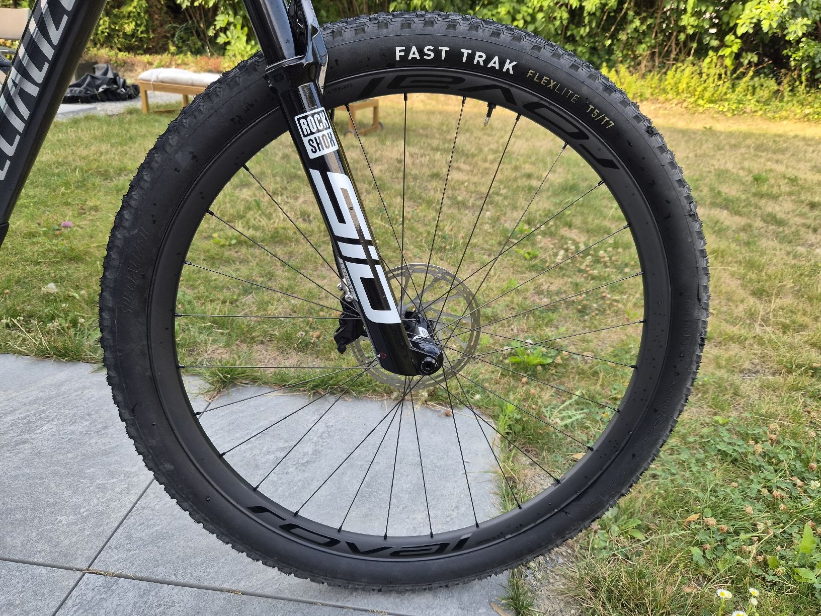Specialized Pneumatici & Ruote complete: roues Roval Control SL VI neuves – Nuovo (secondo la descrizione) da Ecublens VD venduto da pay_5rl9