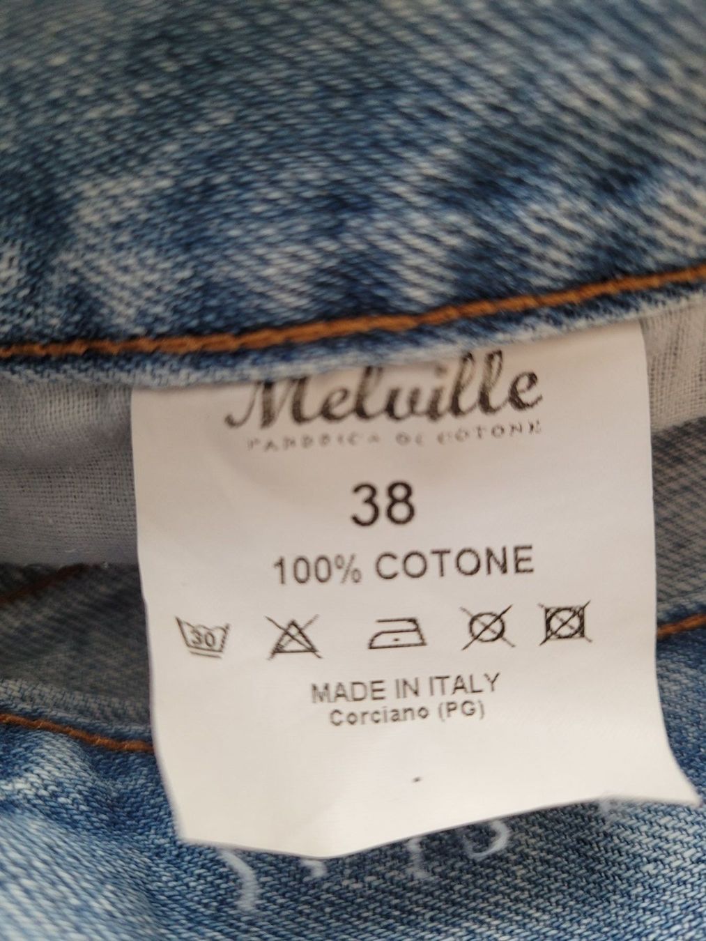Brandy Melville Jeans: Brandy Melville Jeansshorts – Usato da Rheinfelden venduto da DHS 4