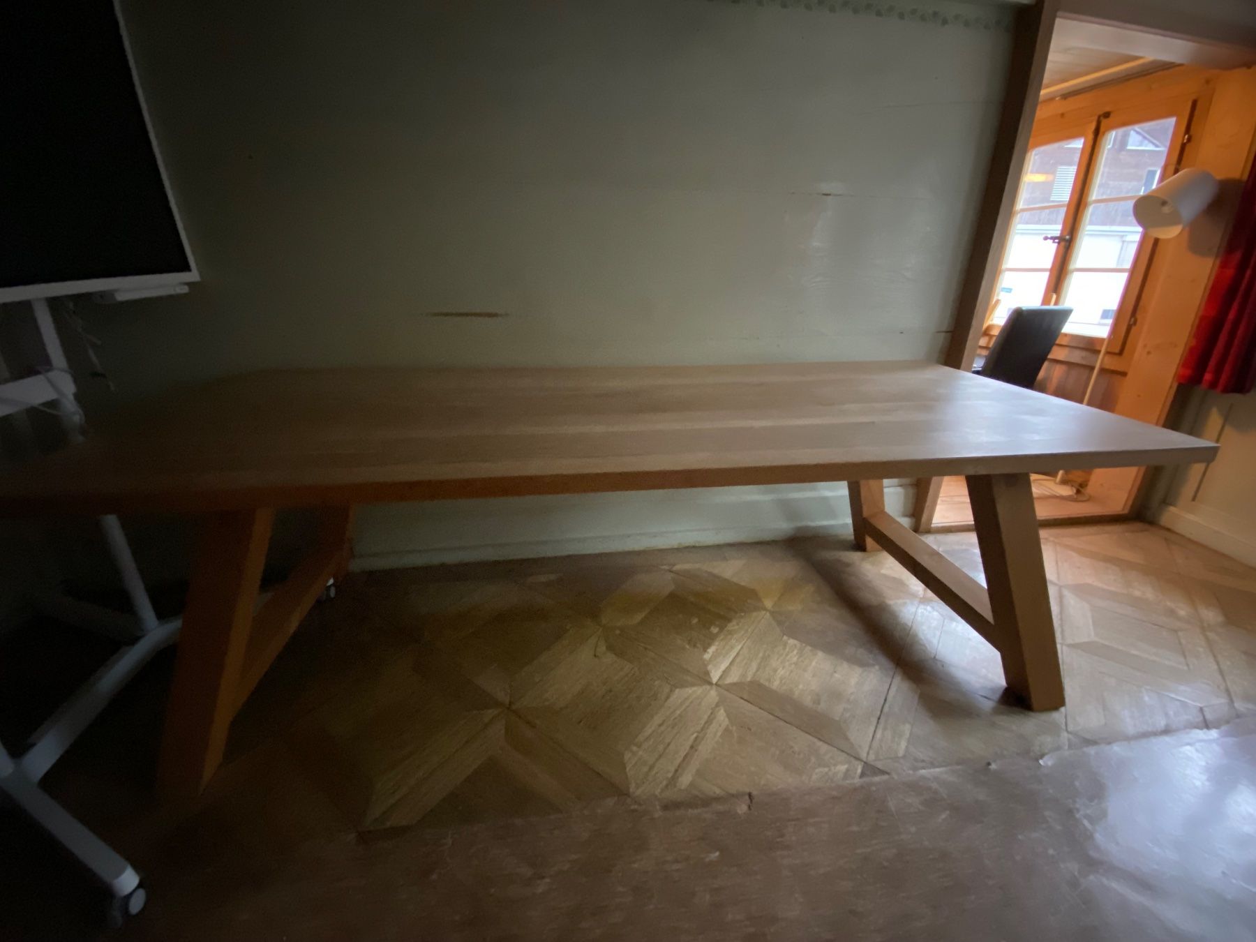 Tavoli: Massiver Eichen Esstisch aus Holz – Usato da Lenk im Simmental venduto da Miguelle 1