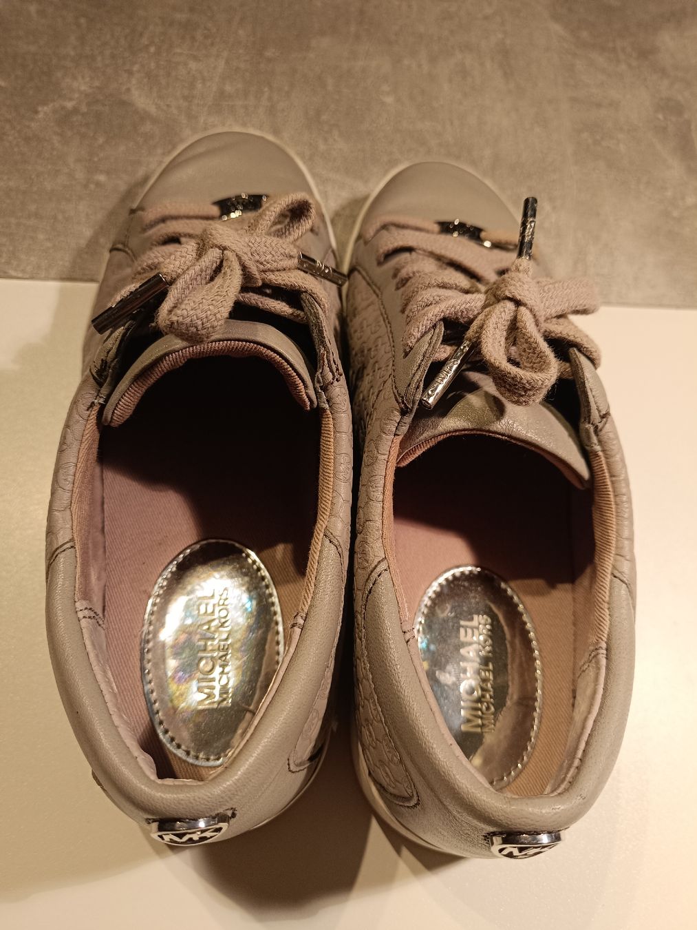 Michael Kors Scarpe da donna: Michael Kors Sneaker Größe 36.5 – Usato da Arbon venduto da Gatto81 2
