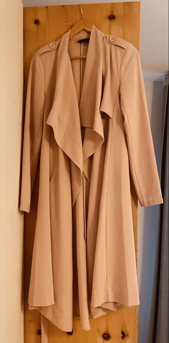 Manteaux: Object Trenchcoat – D'occasion à Malans GR par westonia77