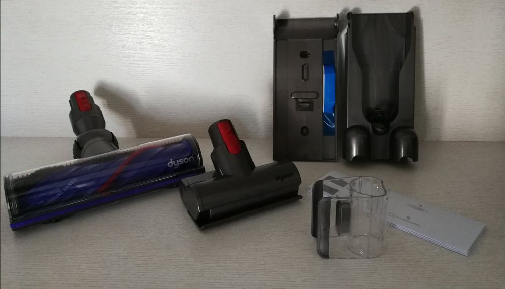 DYSON V11 Extra (Zubehör) | Kaufen auf Ricardo