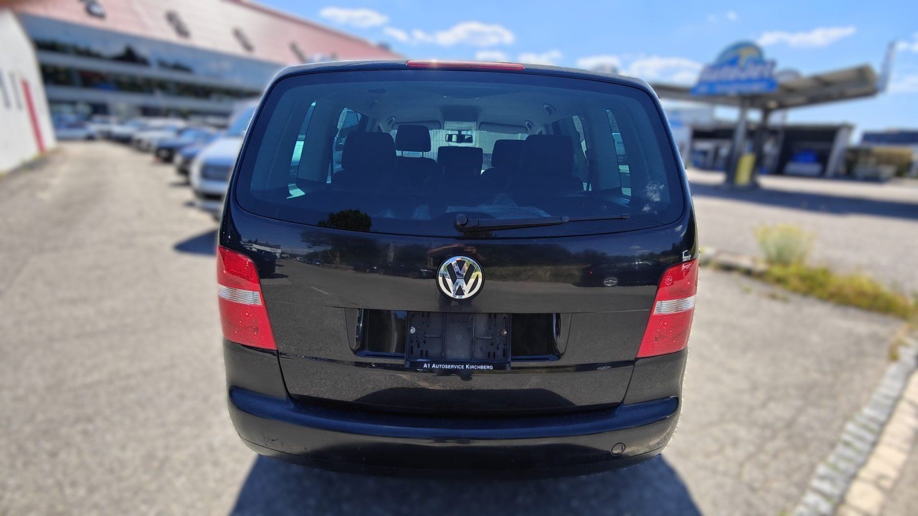 VW Autos: VW Touran 2.0 FSI – D'occasion à Lyssach par garagegautschi06 2