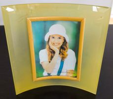 Gelber Fotorahmen für schönes Erinnerungsstück, 9x13cm