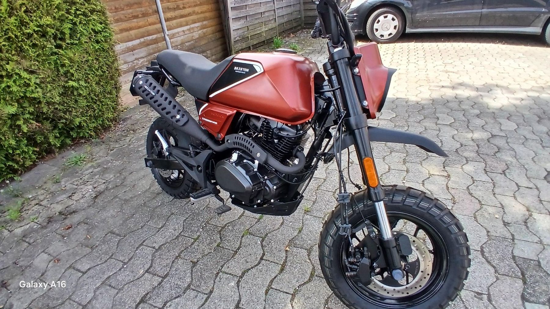 Brixton Motorcycles Strasse: Brixton Crossfire 125 XS Neu, 0 km – Neu (gemäss Beschreibung) aus Wiedlisbach von Hobby2 7