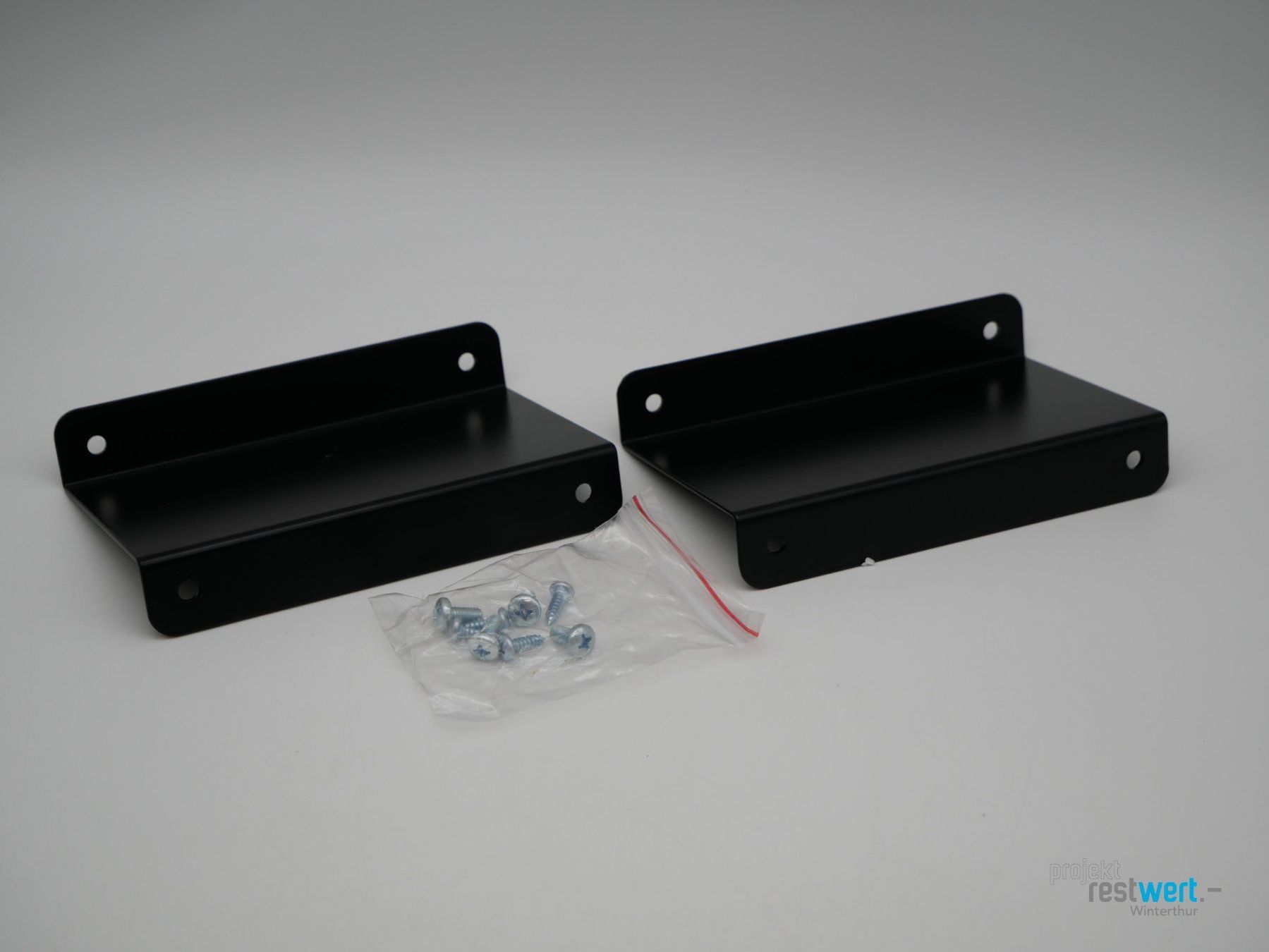 Racks & Cavalletti: DIGITUS Unterbauschublade – Nuovo (secondo la descrizione) da Winterthur venduto da Restwert_Winterthur 4