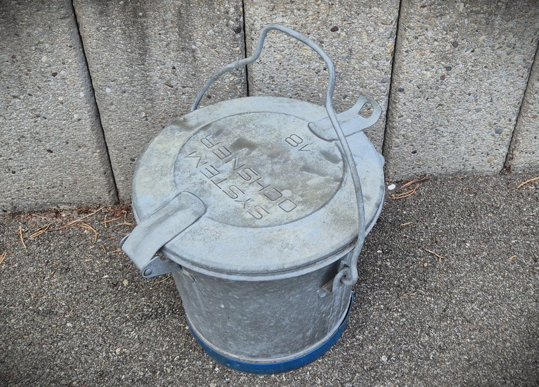 Ochsner Poubelles: Ochsner-Kübel – D'occasion à Zürich par brinkosos 3
