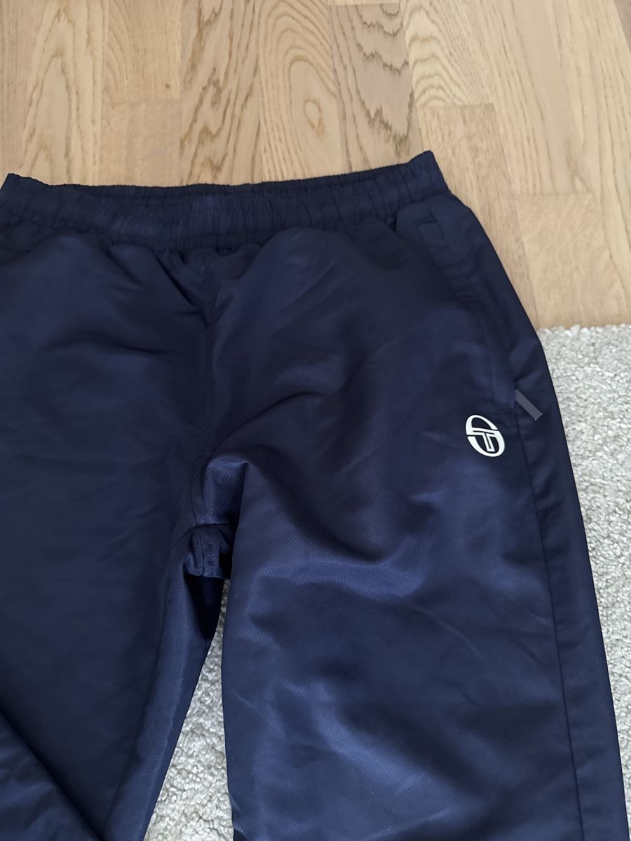 Pantaloni: Trainerhose Grösse M – Nuovo (secondo la descrizione) da Otelfingen venduto da Tommy112 1