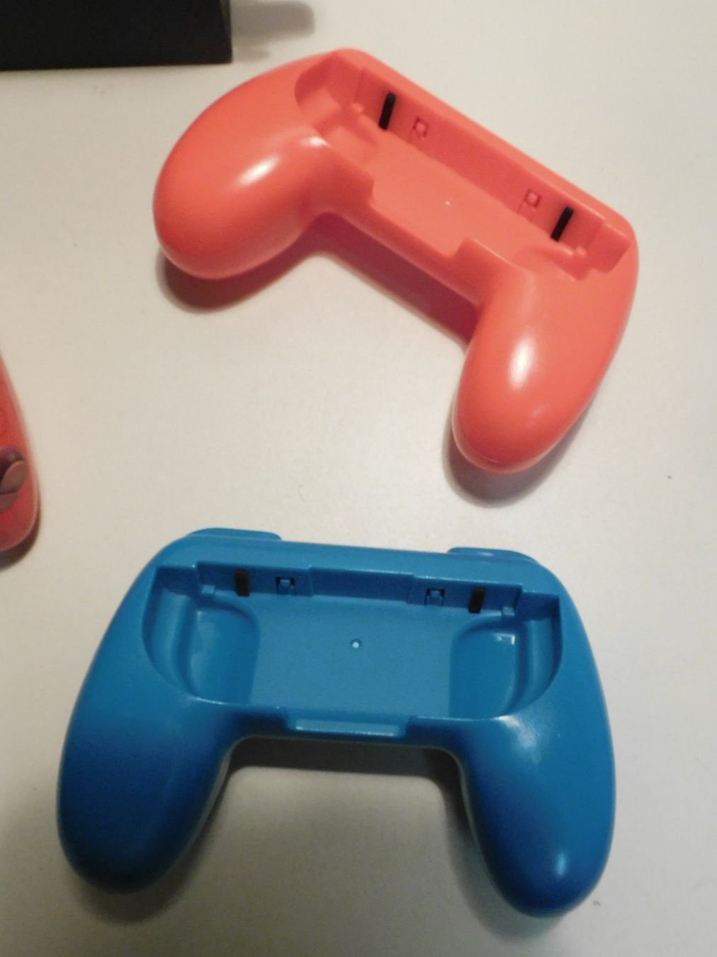 Nintendo Consoles: Nintendo Switch Konsole Zubehör Mario Controller – D'occasion à Sursee par 76 1