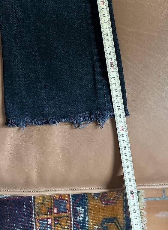 Jeans: Jeans ZARA neri 38 mini flare – Usato da Gandria venduto da mar_5yvs 3