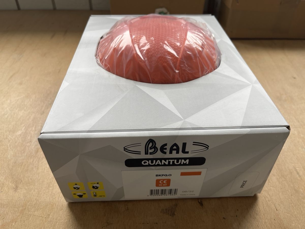 Protezione per viso e udito: Helm EN397 Beal Quantum NEU – Nuovo e nell'imballaggio originale da Trimstein venduto da Easyp