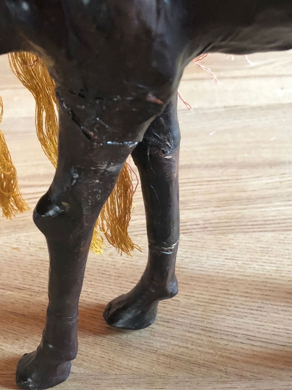 Statuette: Kamel aus Leder zu Schwarzenberger Krippenfiguren – Usato da Röschenz venduto da Tashroal 4