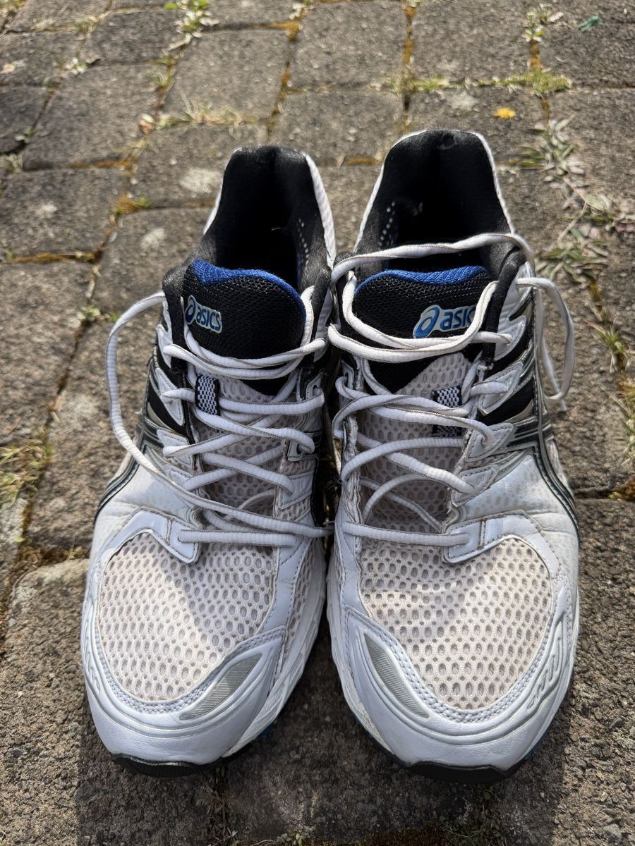 Asics Herrenschuhe: Asics Gel Kayano 16 aus 2010 Gr. 45 – Gebraucht aus Effretikon von Saendu24 1