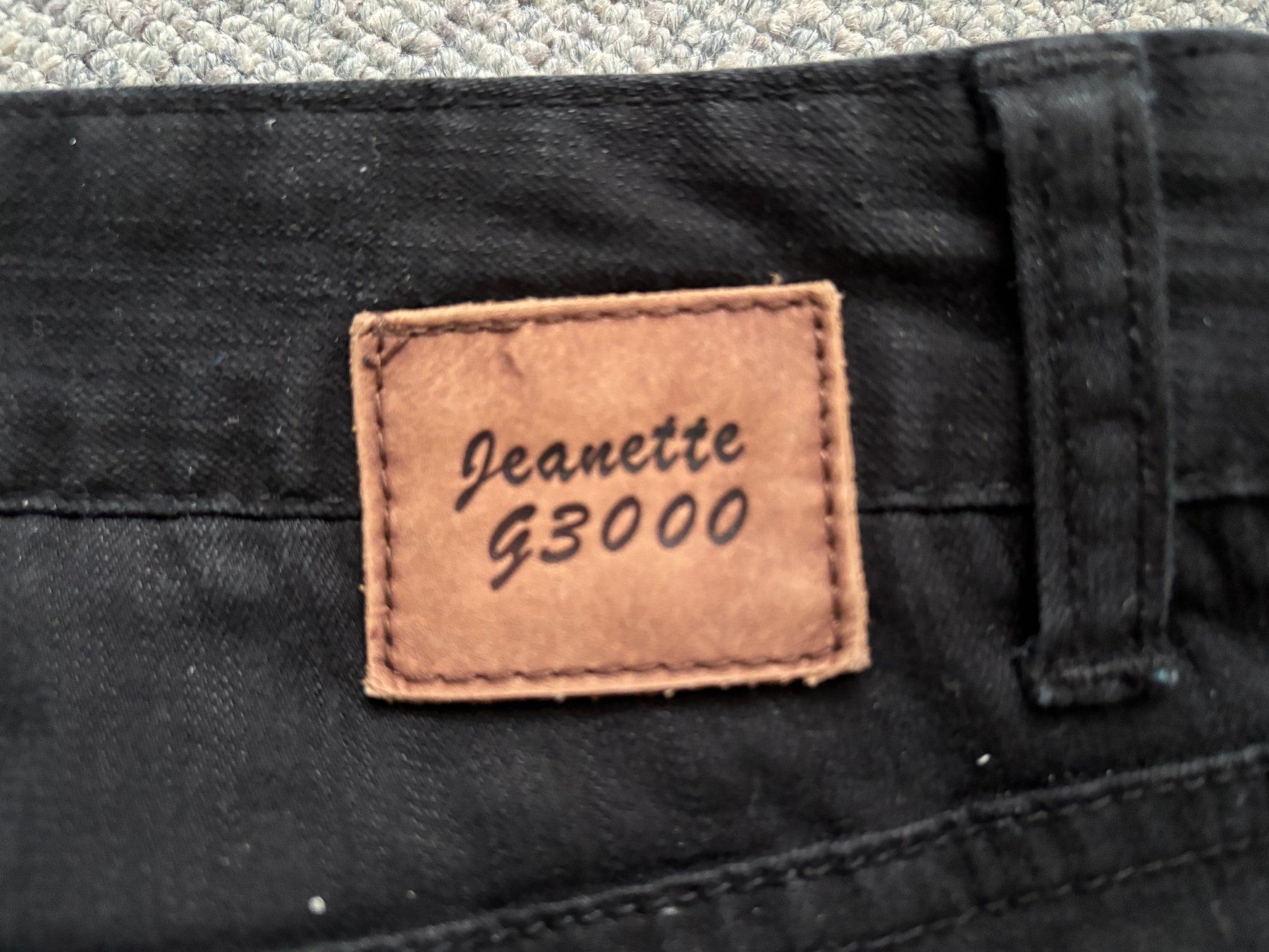 Jeans: Schwarze Jeans Gr. 29 – Gebraucht aus Nussbaumen AG von Faxi2 2