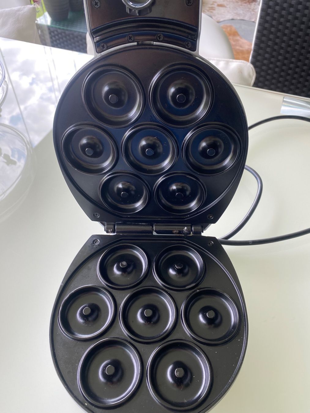 Tchibo Elettrodomestici da cucina: Donut Maker für 7 Mini-Donuts TCM – Usato da Lachen SZ venduto da JLO-Creations
