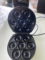 Donut Maker für 7 Mini-Donuts TCM
