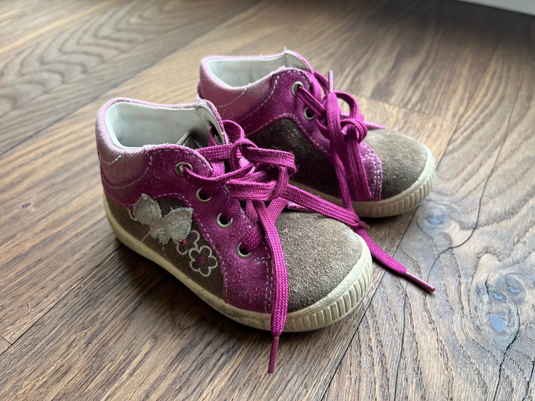 Superfit Scarpe per ragazze: Halbschuhe Schuhe Superfit Gr. 20 – Usato da Affoltern am Albis venduto da Blackrhythm 3