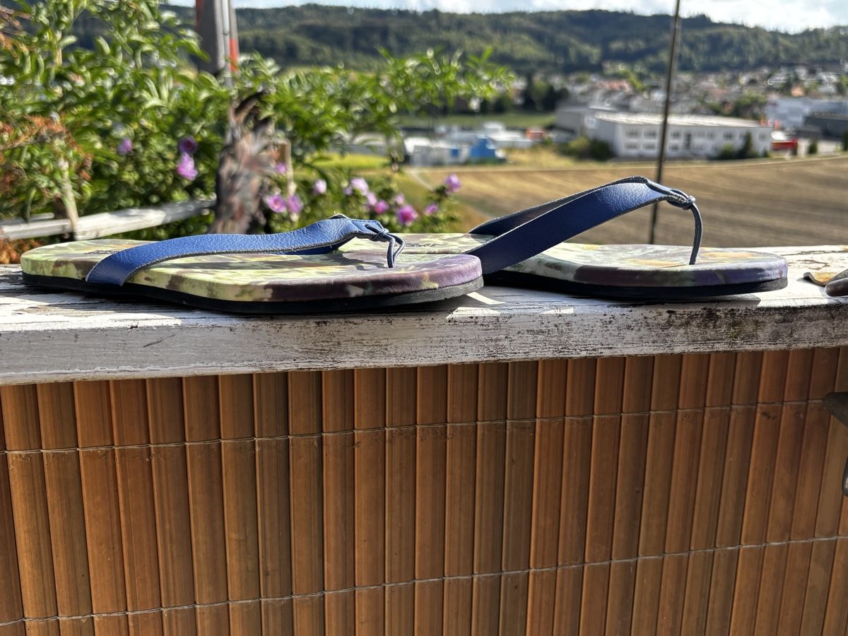 Damenschuhe: Leder Flip-Flops 🩴  – Gebraucht aus Walterswil SO von Sunshineyupi
