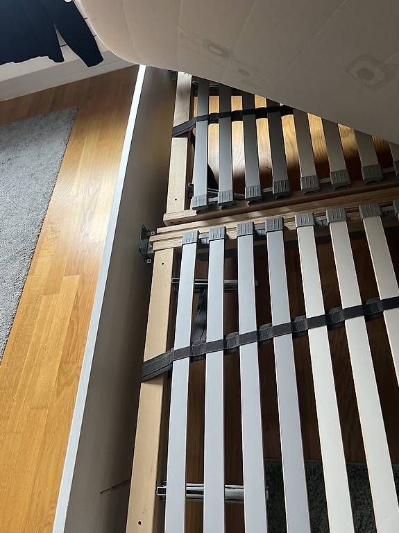Ikea Betten: Bett inkl. Lattenrost 1.40m MALM – Gebraucht aus Bern von buffalo-soldier 3