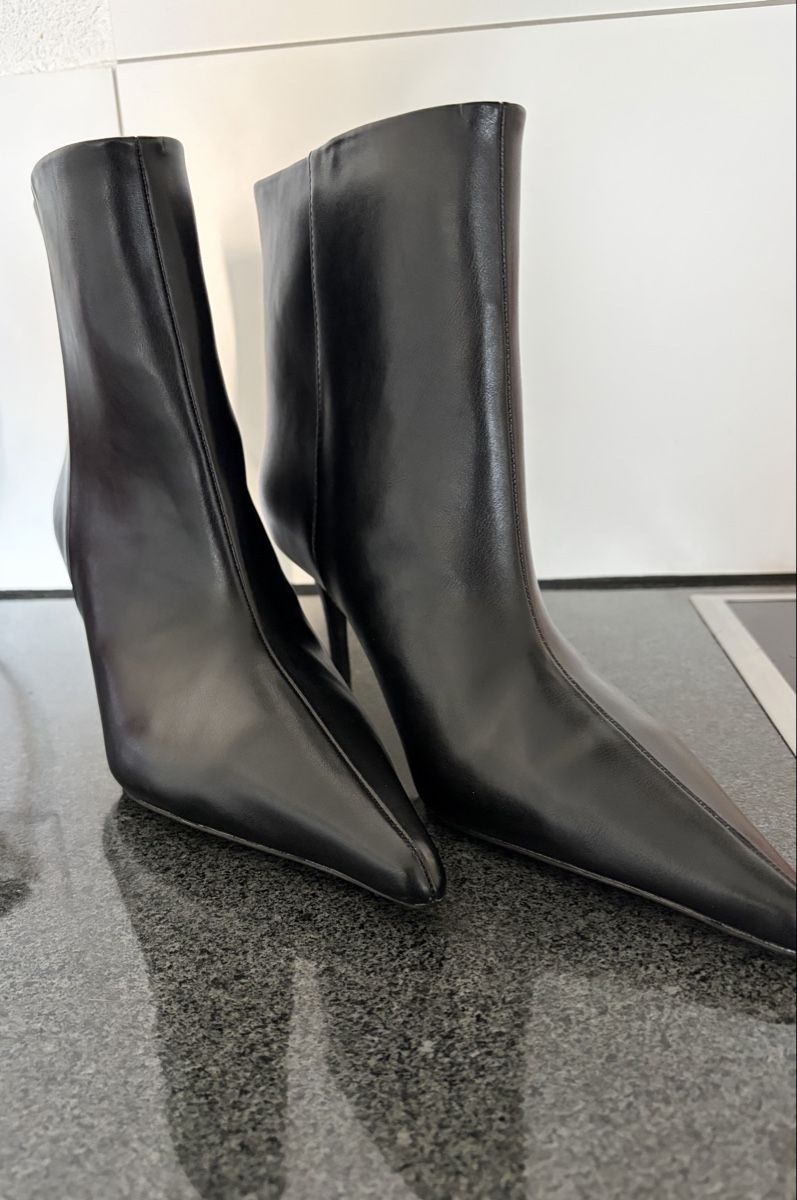 H&M Scarpe da donna: Stiefeletten Gr.41 von H&M – Nuovo (secondo la descrizione) da Schaffhausen venduto da Januanar