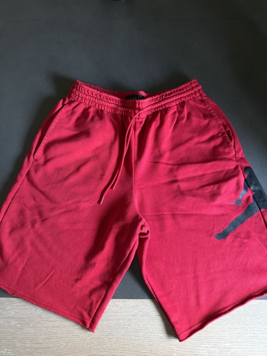 Jordan Hosen: Short Jordan rouge  – Gebraucht aus Châtelaine von Diogo.138