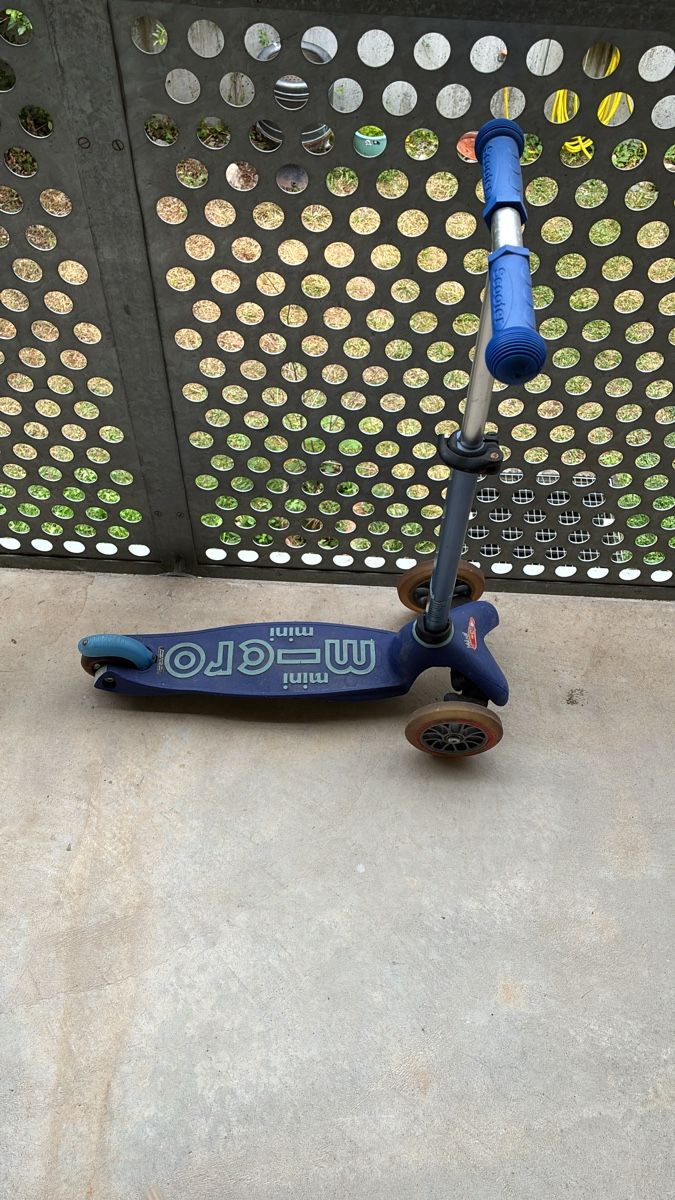 Micro Kickboard: Trottinette Scooter Micro – Usato da Herrliberg venduto da limure