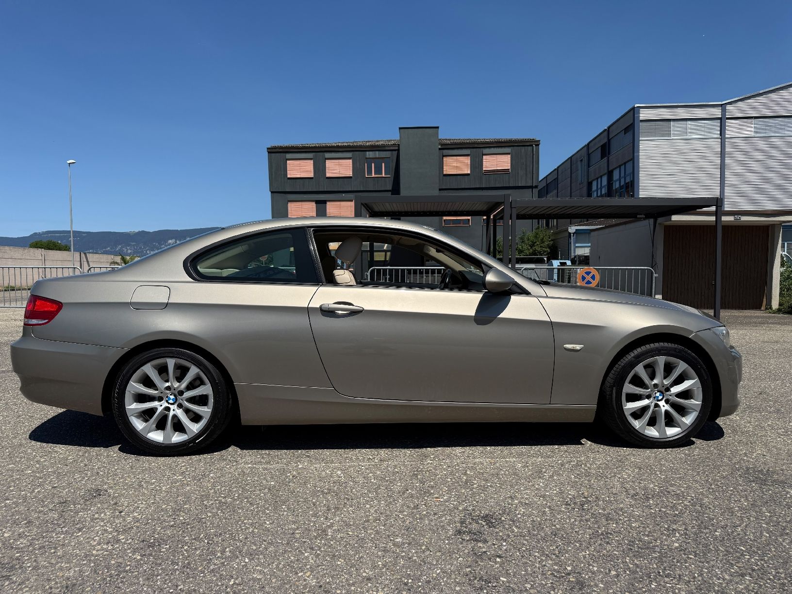 BMW Autos: BMW 320i E92 Coupe – Gebraucht aus zürich von dca_85 3